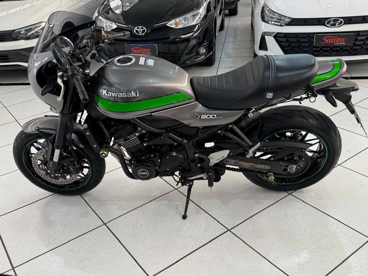 KAWASAKI Z900RS CAFÉ