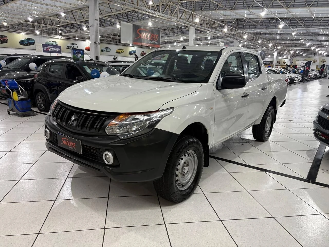 MITSUBISHI L200 TRITON