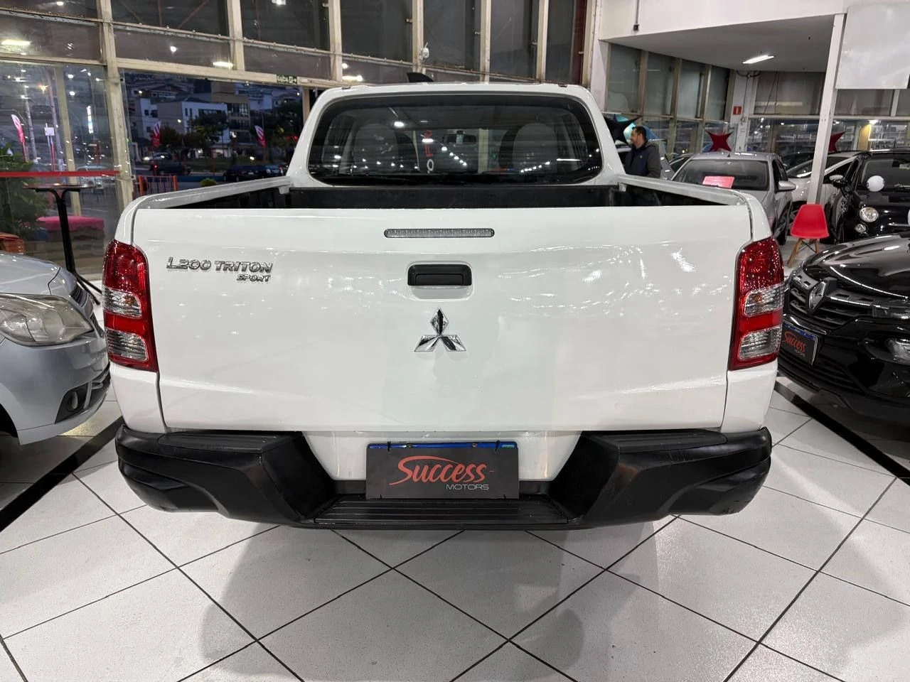 MITSUBISHI L200 TRITON