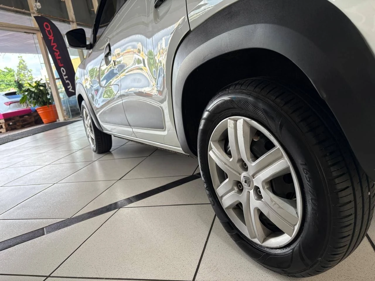 RENAULT KWID