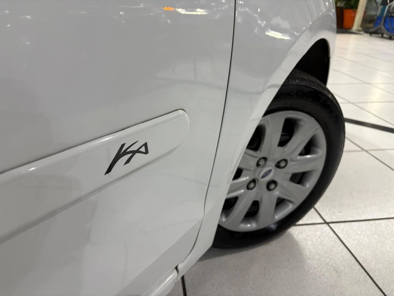 FORD KA