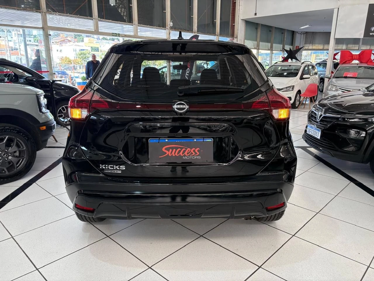 NISSAN KICKS PLAY