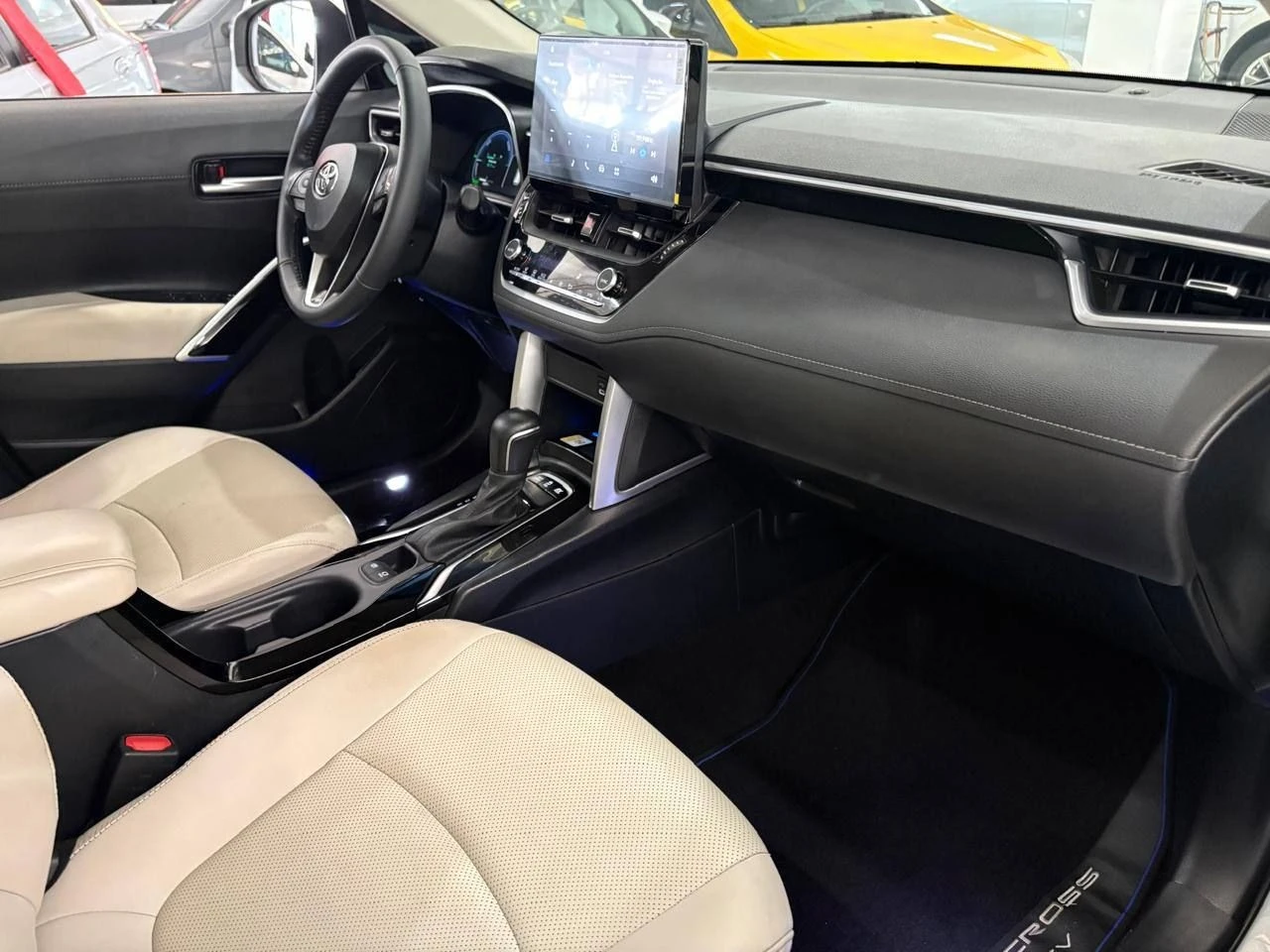 TOYOTA COROLLA CROSS