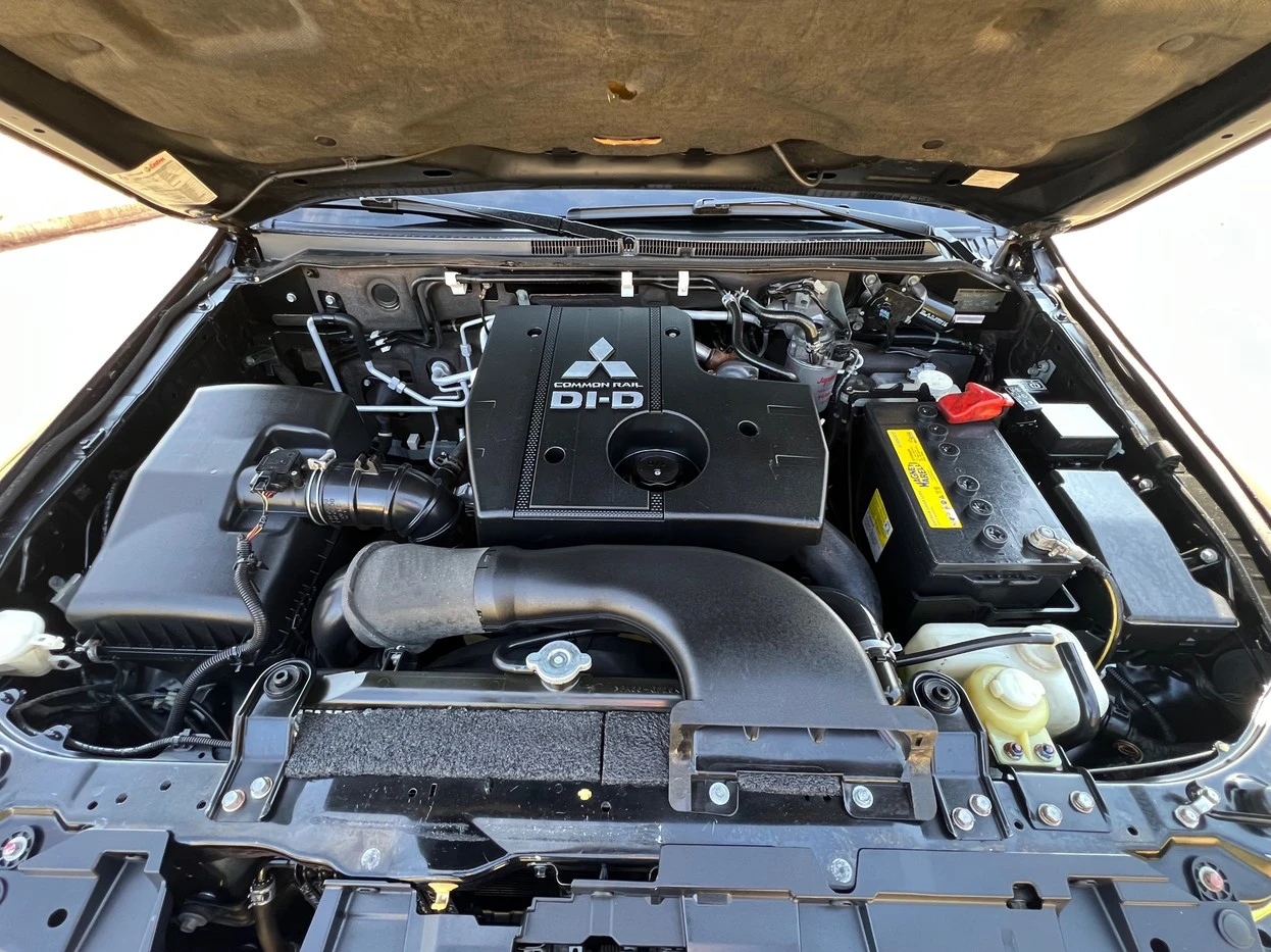 PAJERO FULL 3.2 HPE 4X4 16V TURBO INTERCOOLER