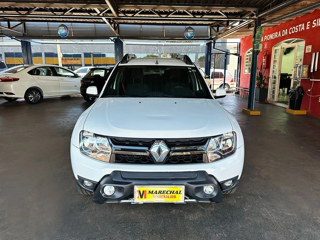 RENAULT DUSTER