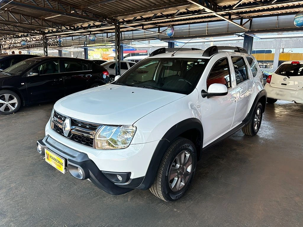 RENAULT DUSTER