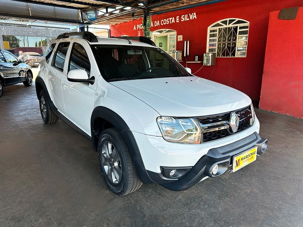RENAULT DUSTER