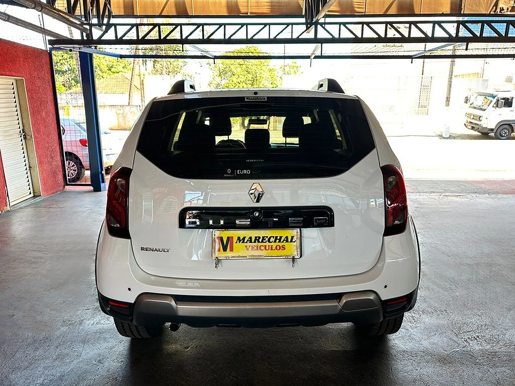 RENAULT DUSTER