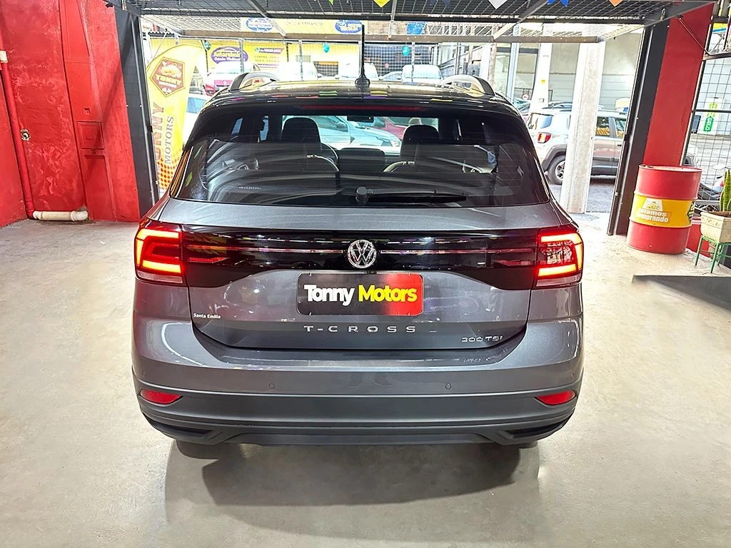 VOLKSWAGEN T-CROSS