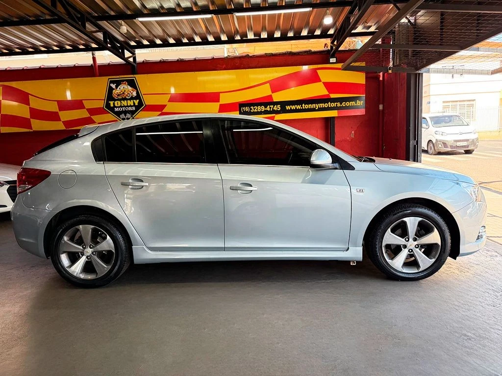 CHEVROLET CRUZE