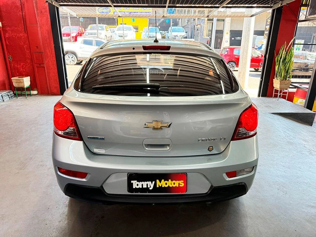 CHEVROLET CRUZE