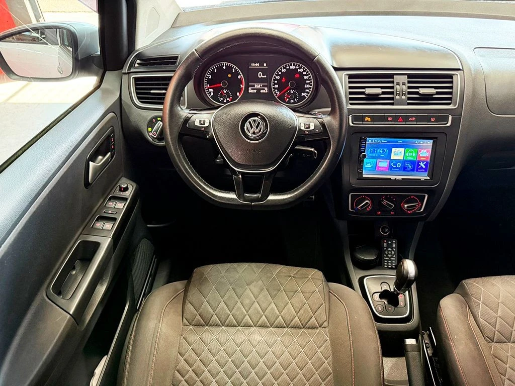 VOLKSWAGEN CROSSFOX