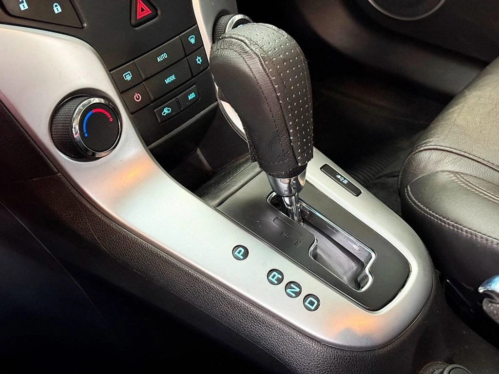 CHEVROLET CRUZE