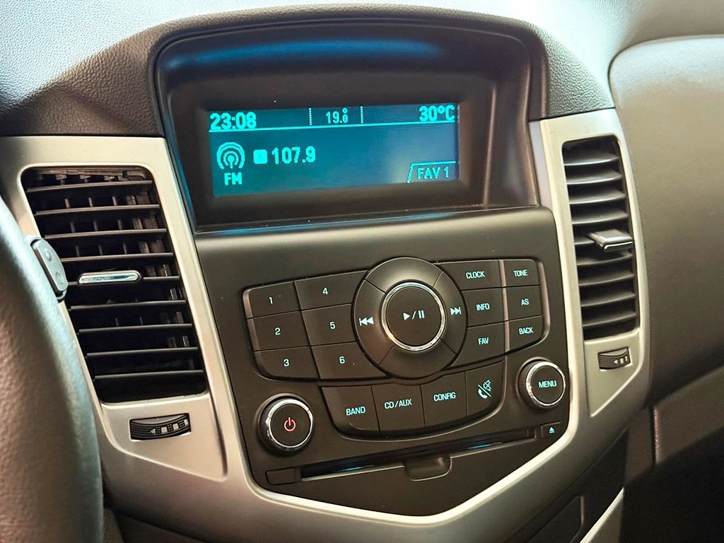 CHEVROLET CRUZE