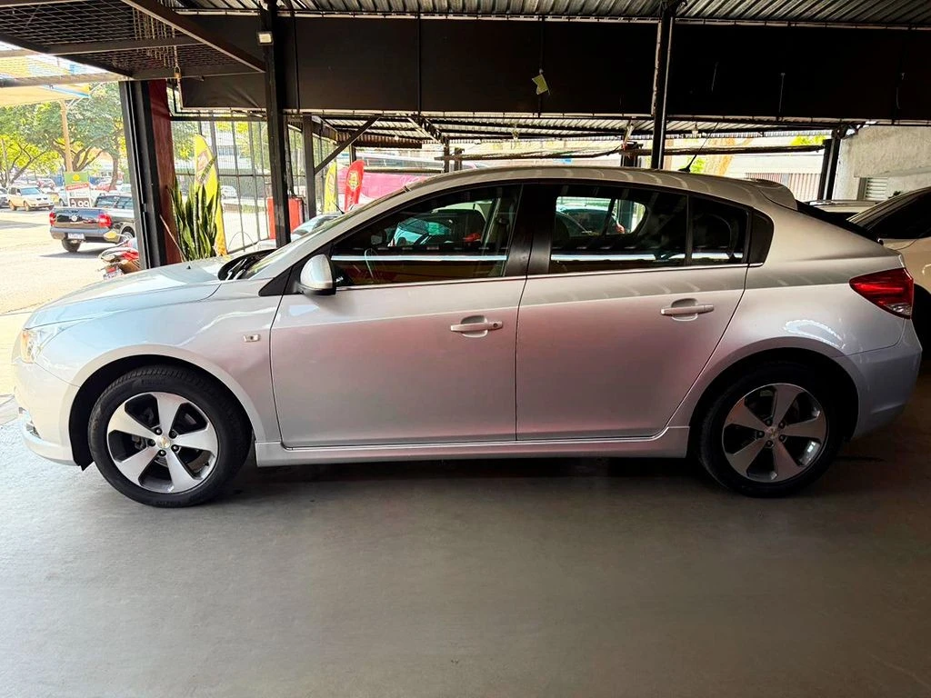 CHEVROLET CRUZE