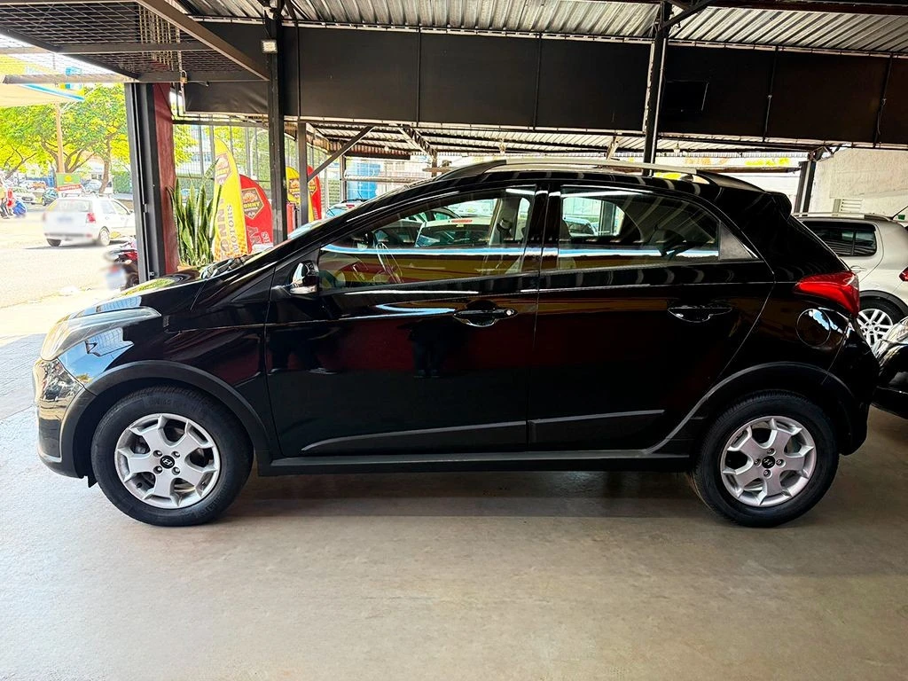 HYUNDAI HB20X