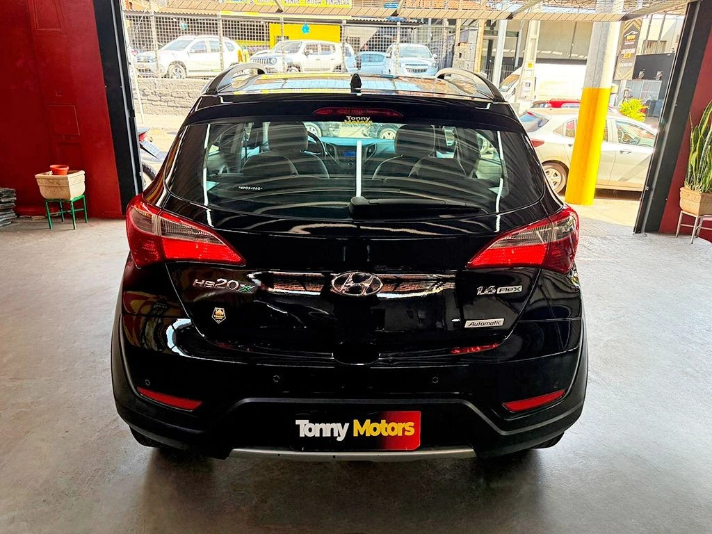 HYUNDAI HB20X