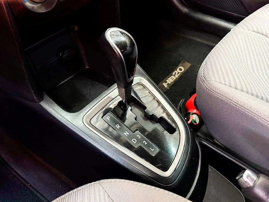 HYUNDAI HB20X
