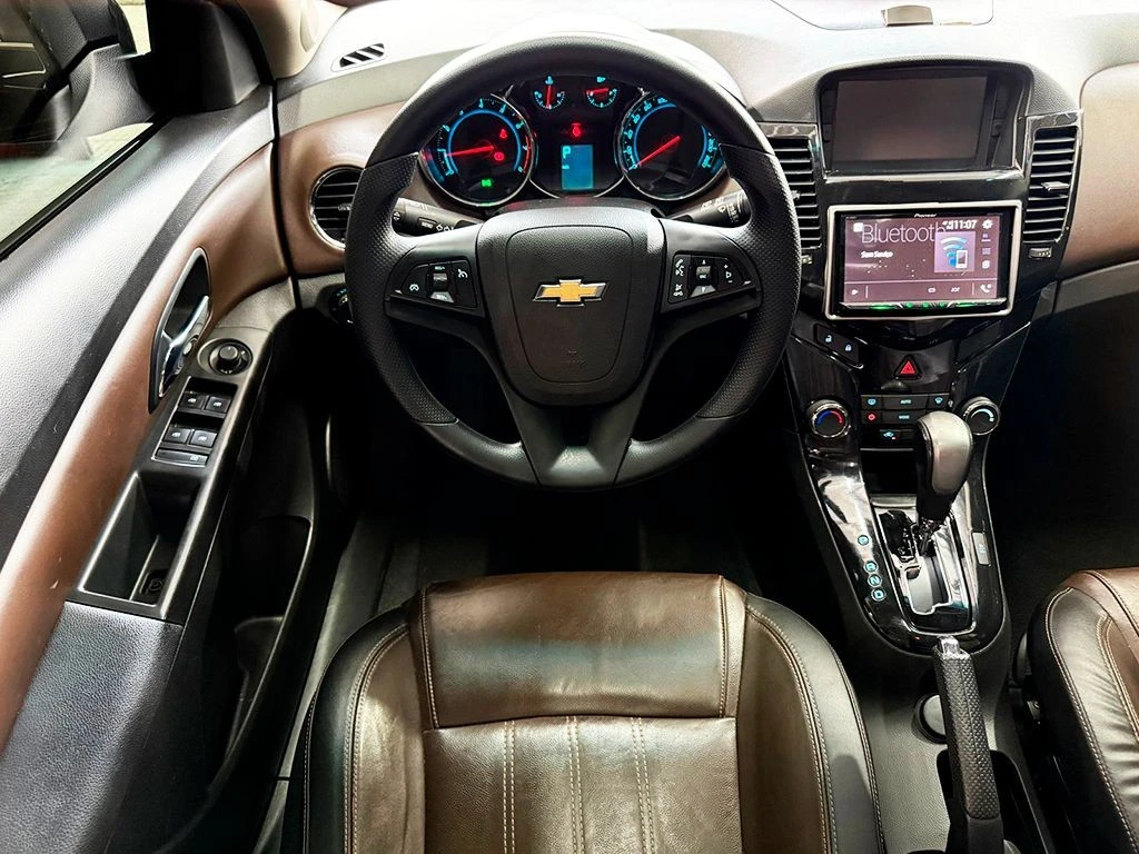 CHEVROLET CRUZE
