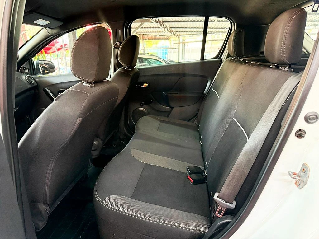 RENAULT SANDERO