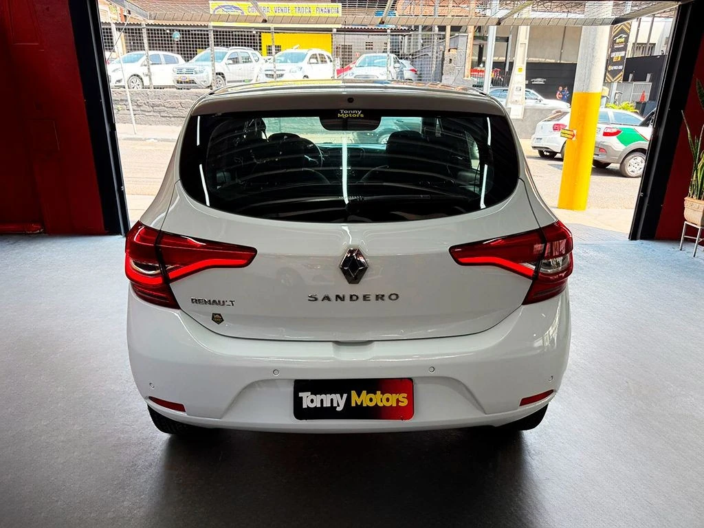 RENAULT SANDERO