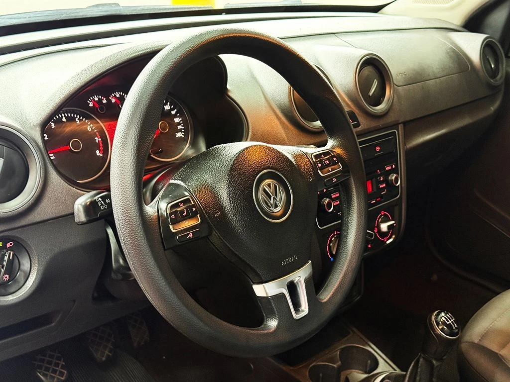 VOLKSWAGEN GOL