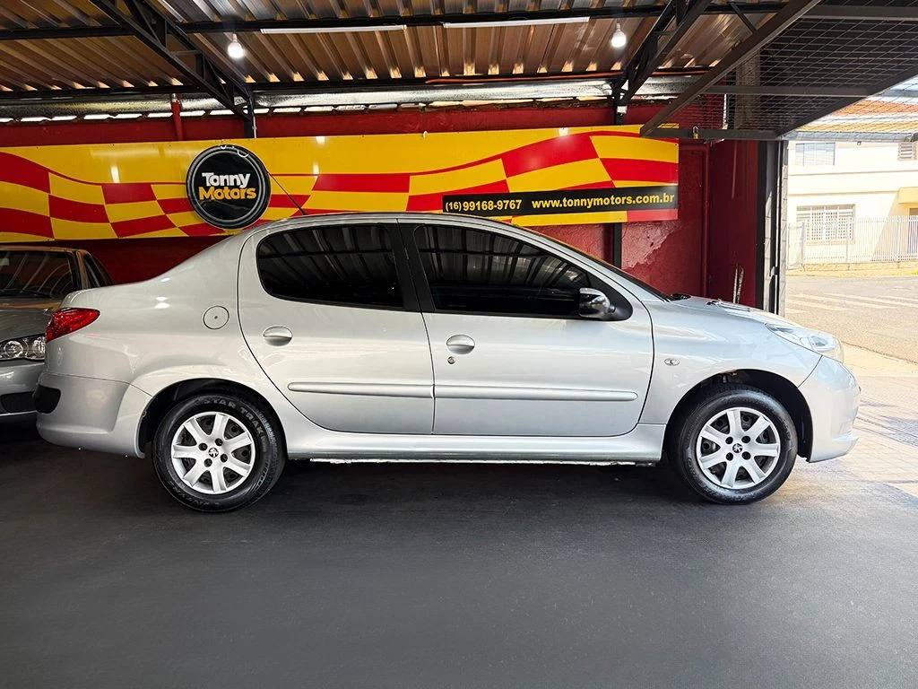PEUGEOT 207