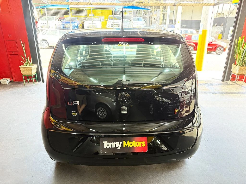 VOLKSWAGEN UP