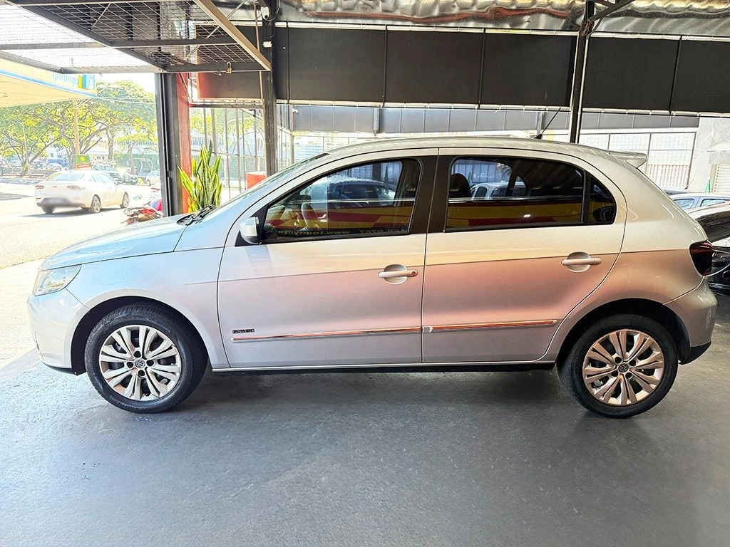 VOLKSWAGEN GOL