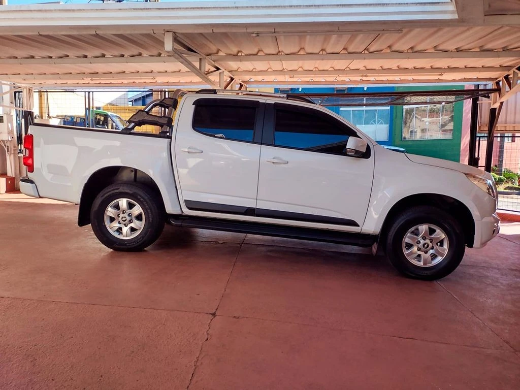 CHEVROLET S10