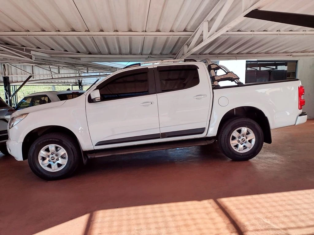 CHEVROLET S10