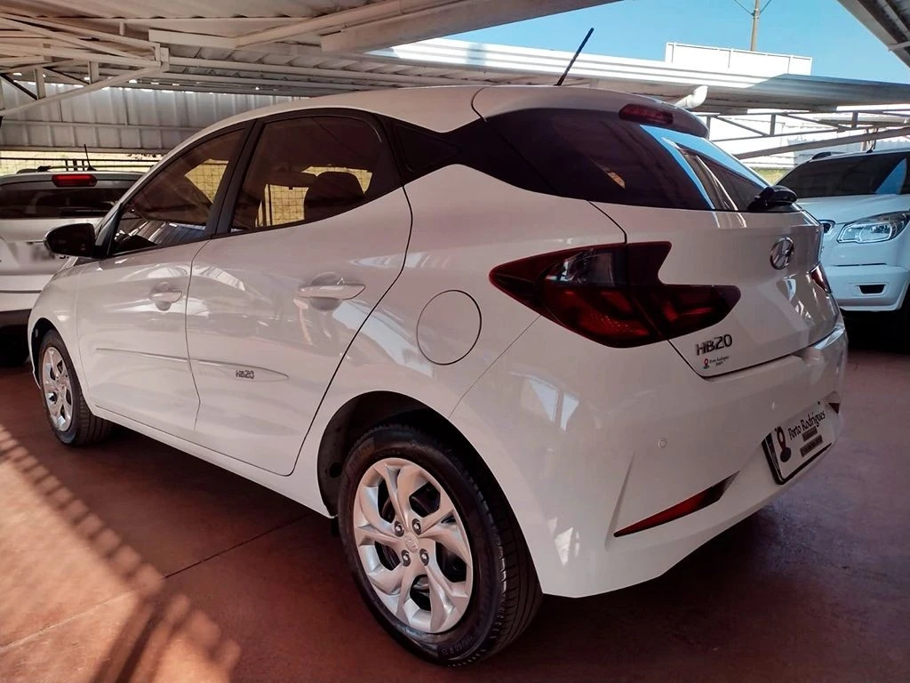HYUNDAI HB20