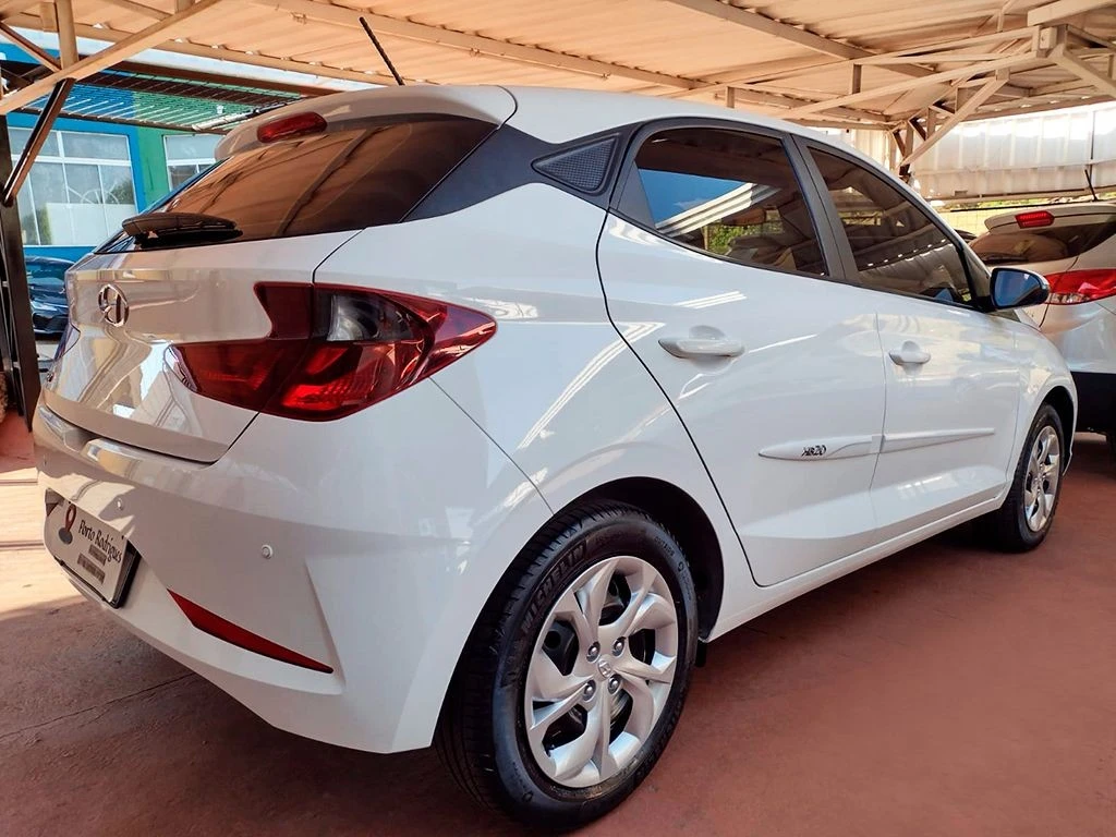 HYUNDAI HB20