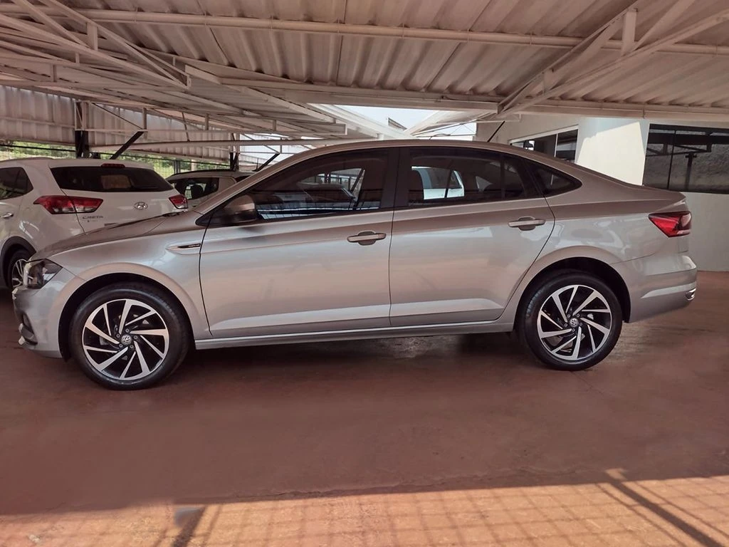 VOLKSWAGEN VIRTUS