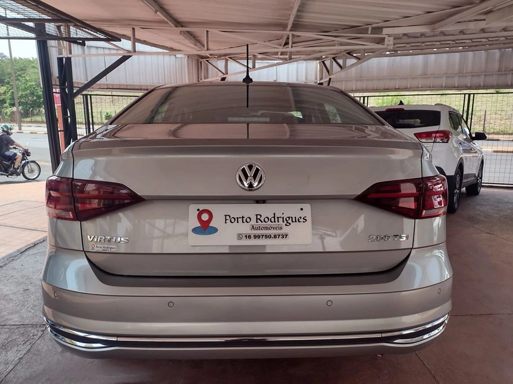 VOLKSWAGEN VIRTUS