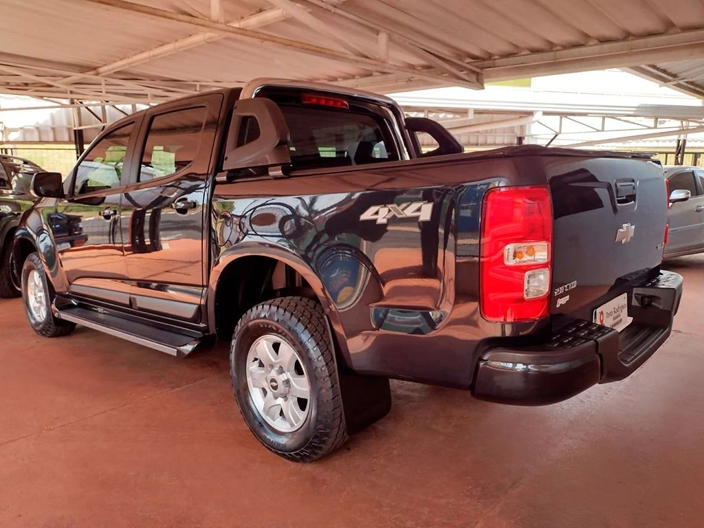 CHEVROLET S10