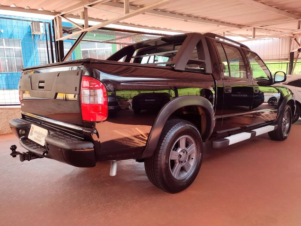 CHEVROLET S10