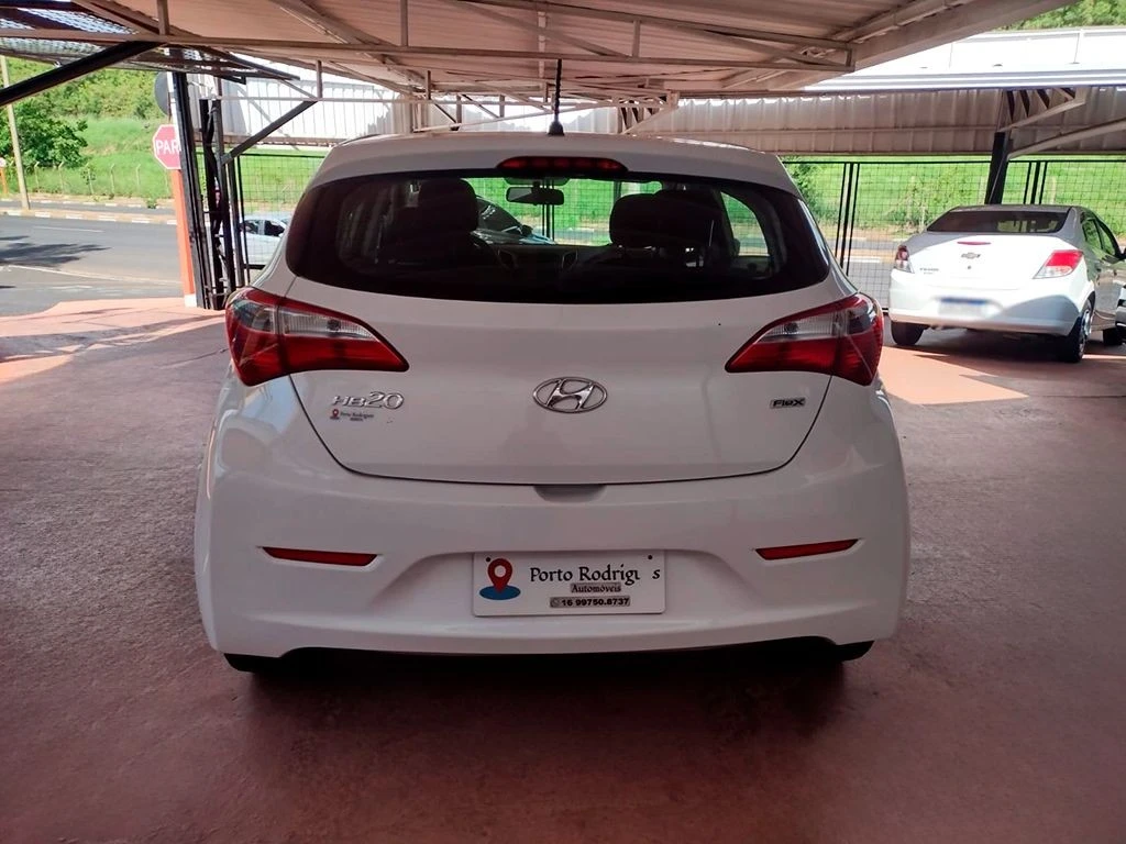 HYUNDAI HB20