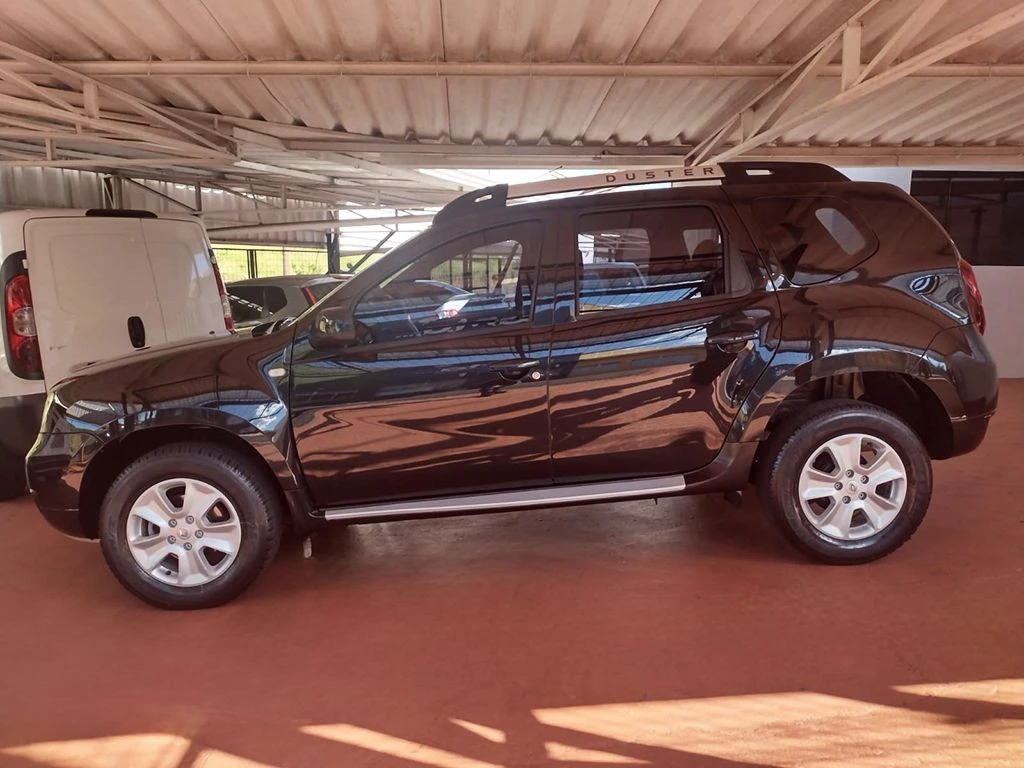 RENAULT DUSTER