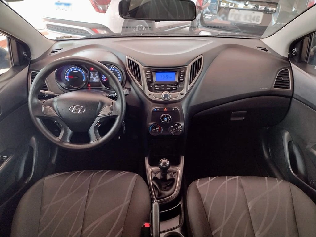 HYUNDAI HB20
