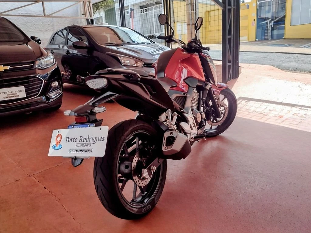 HONDA CB 300F TWISTER CBS