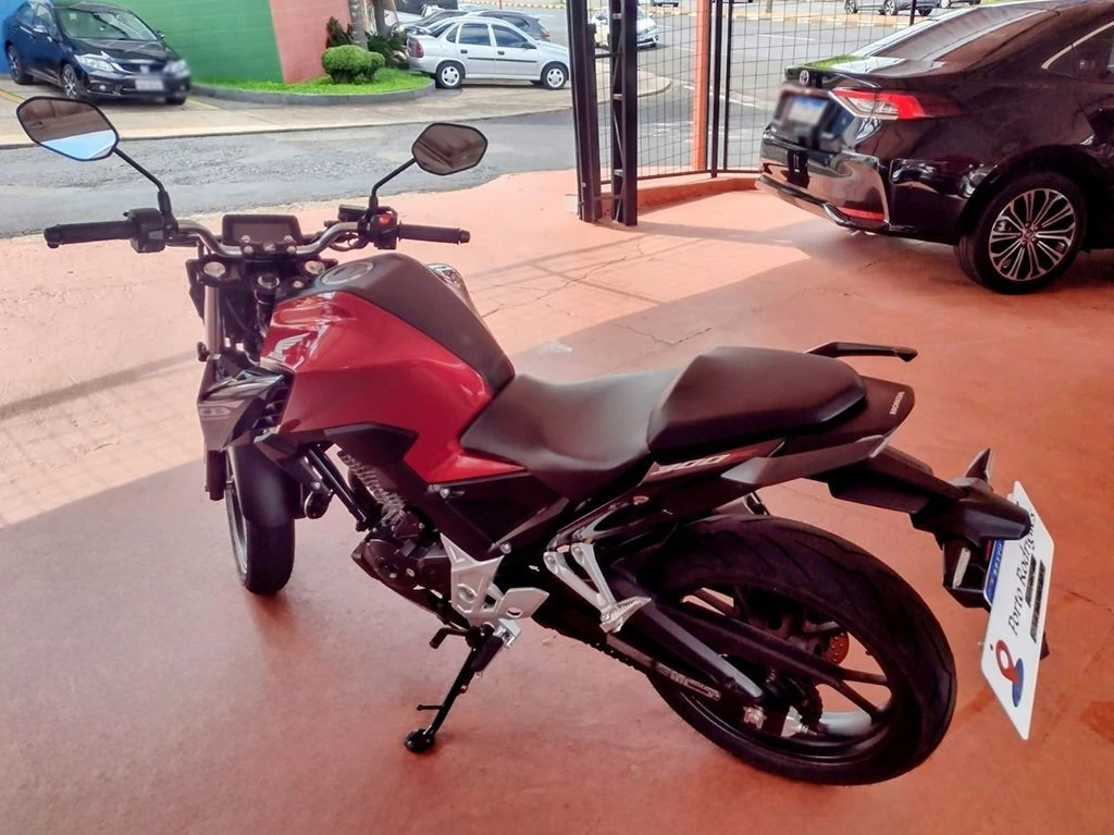 HONDA CB 300F TWISTER CBS