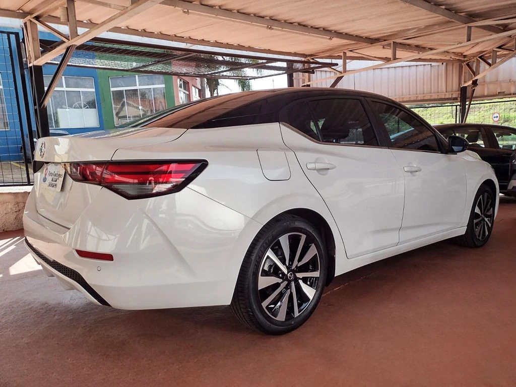 NISSAN SENTRA