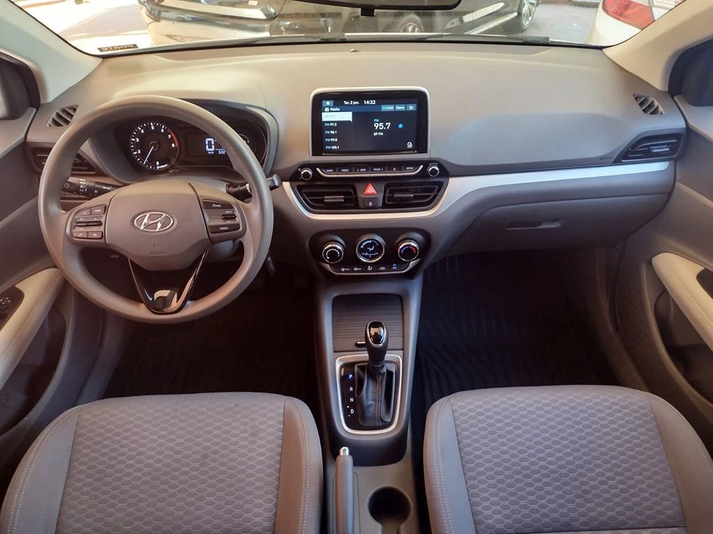HYUNDAI HB20S