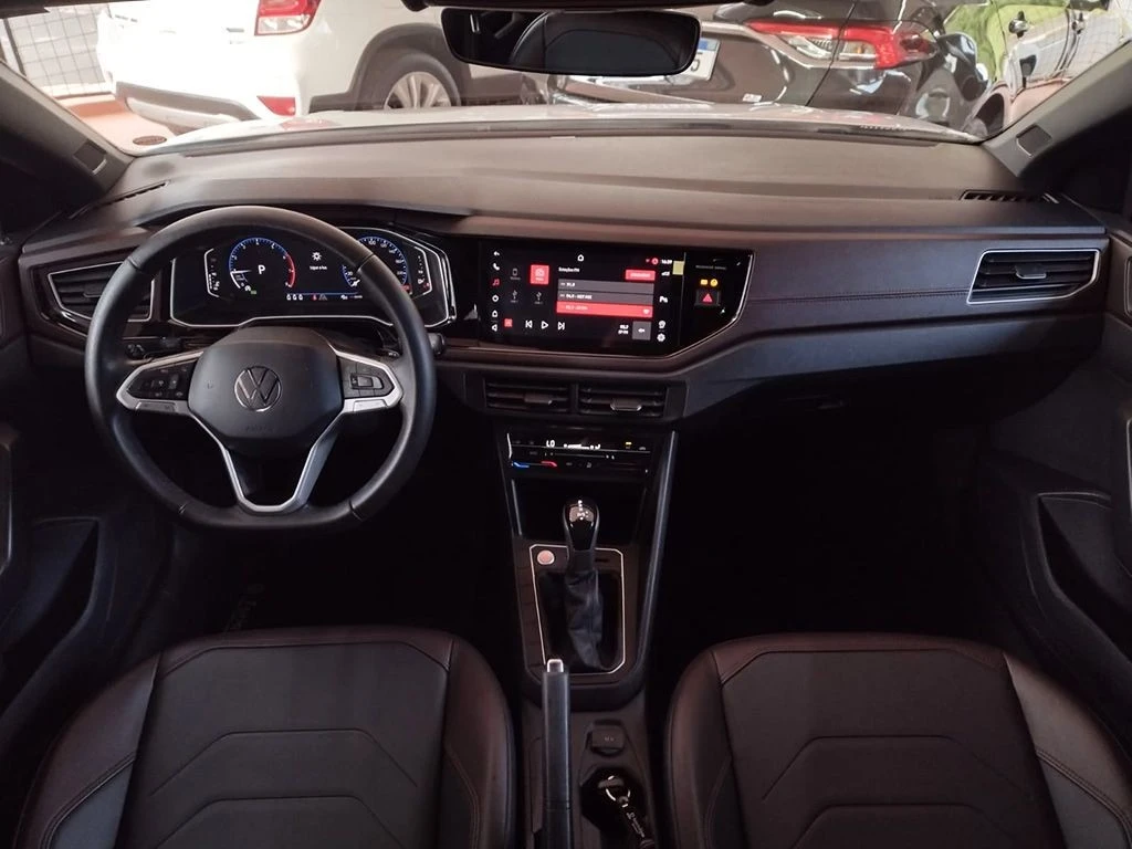 VOLKSWAGEN VIRTUS