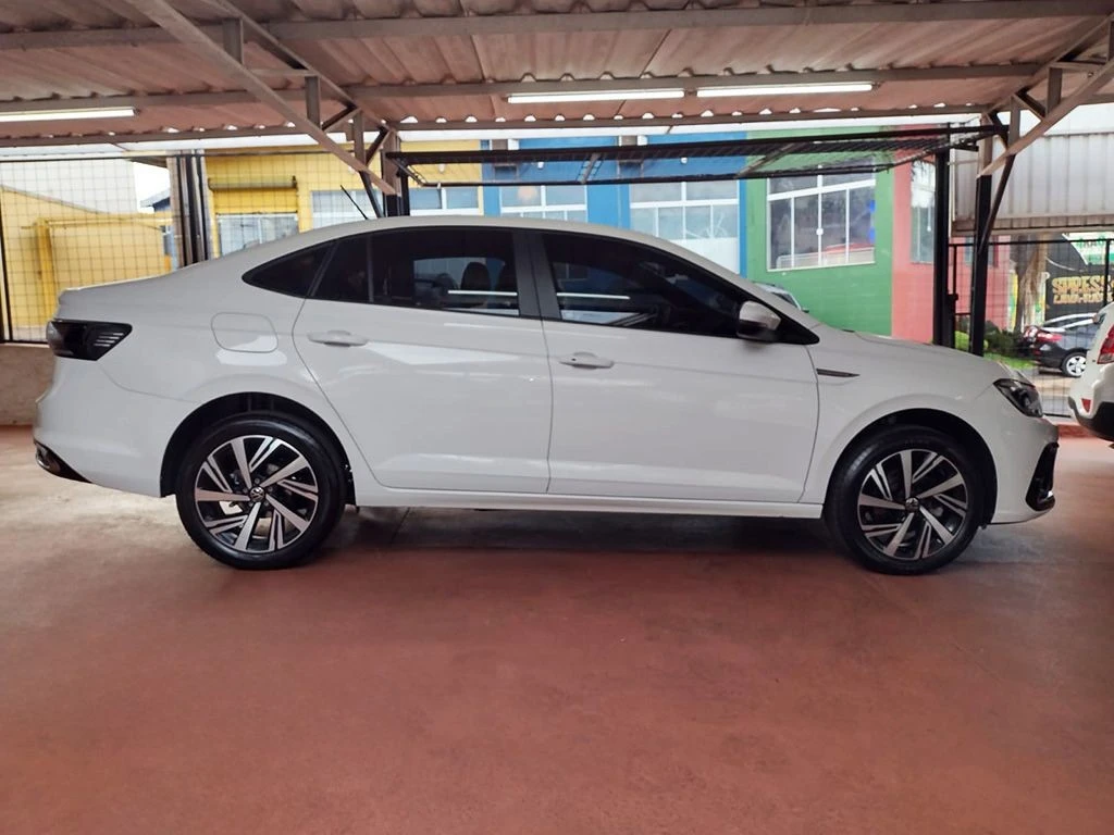 VOLKSWAGEN VIRTUS