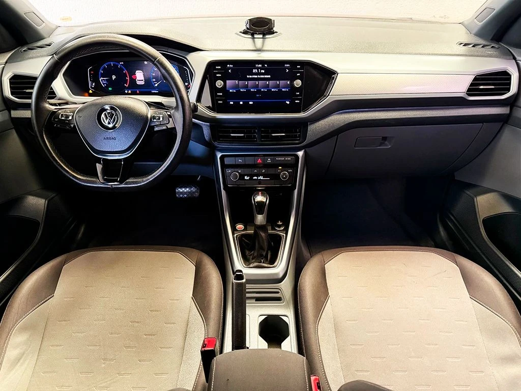 VOLKSWAGEN T-CROSS