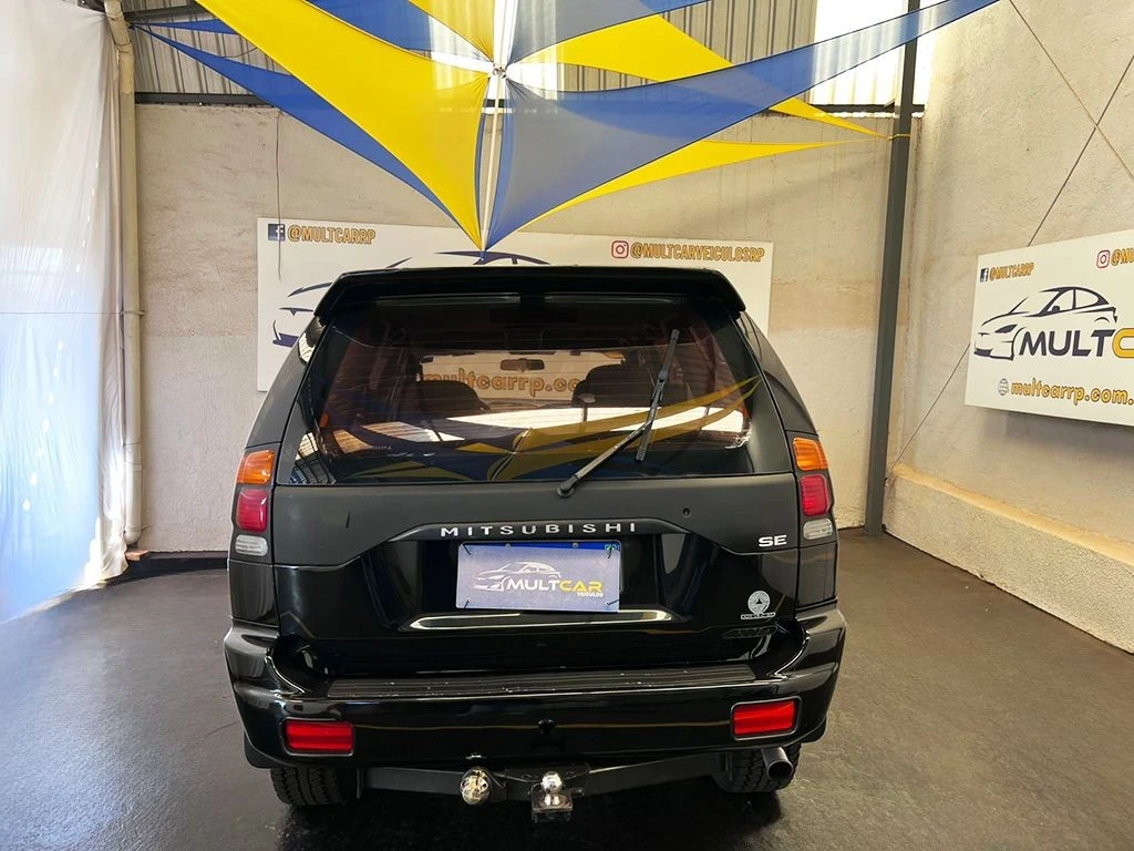 MITSUBISHI PAJERO SPORT