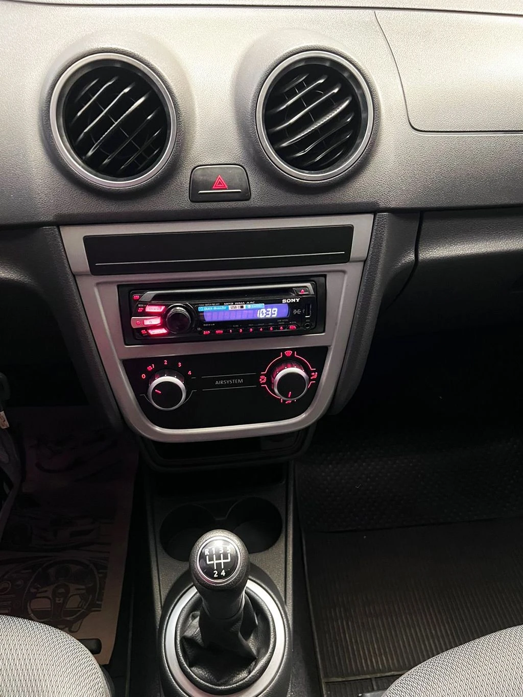 VOLKSWAGEN GOL