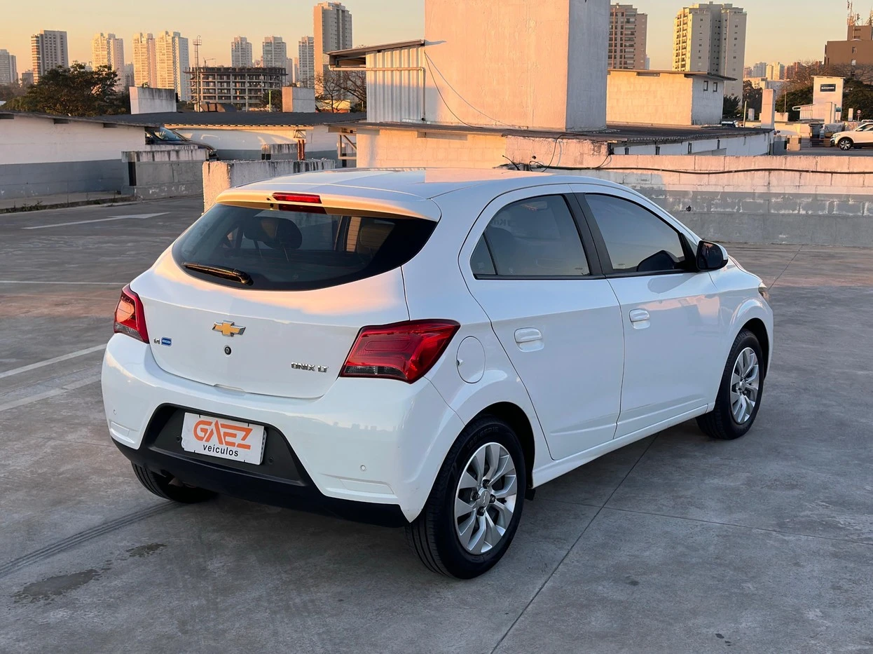 CHEVROLET ONIX